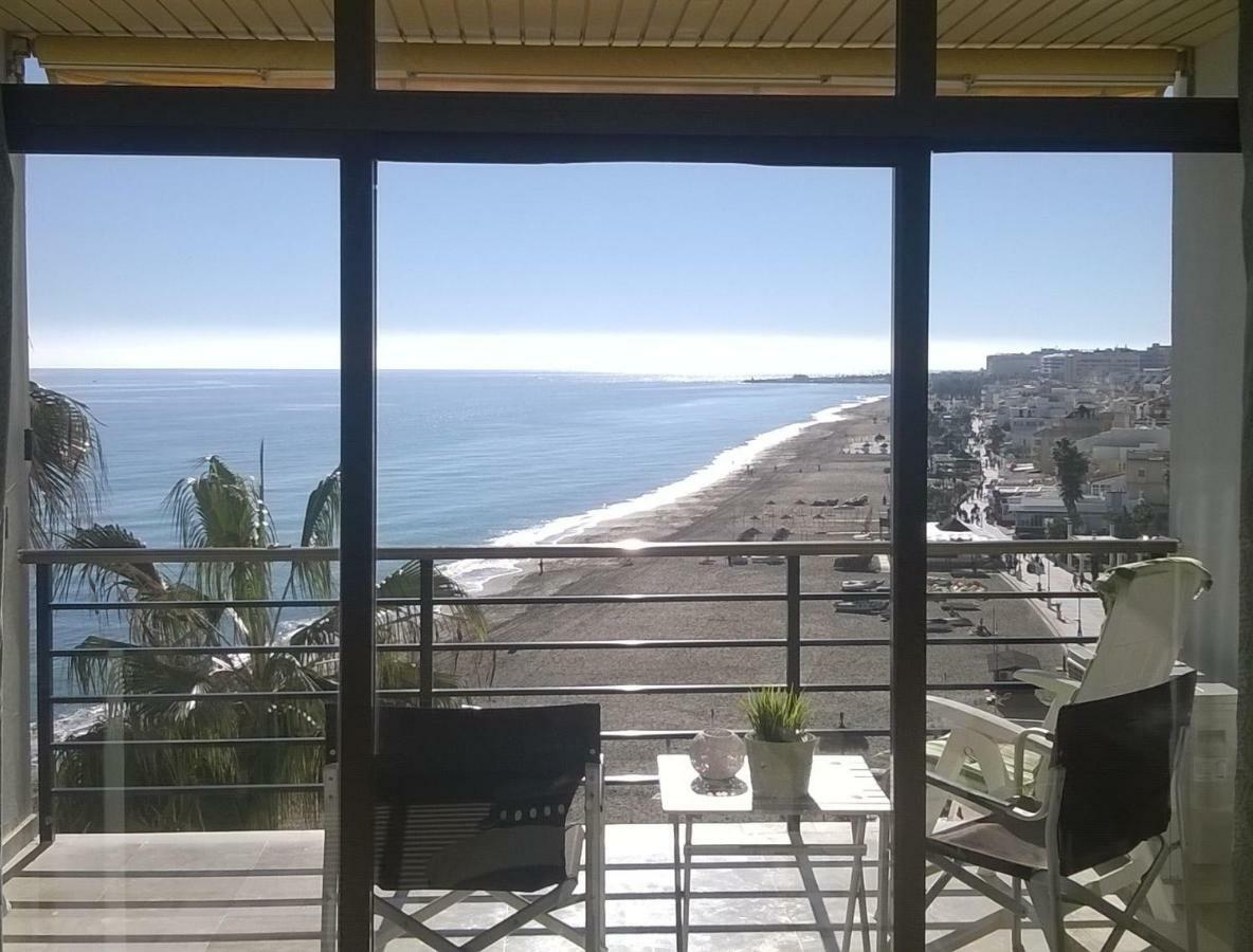 Sea Front Studio With Spacious Balcony Santa Clara Торемолинос Екстериор снимка