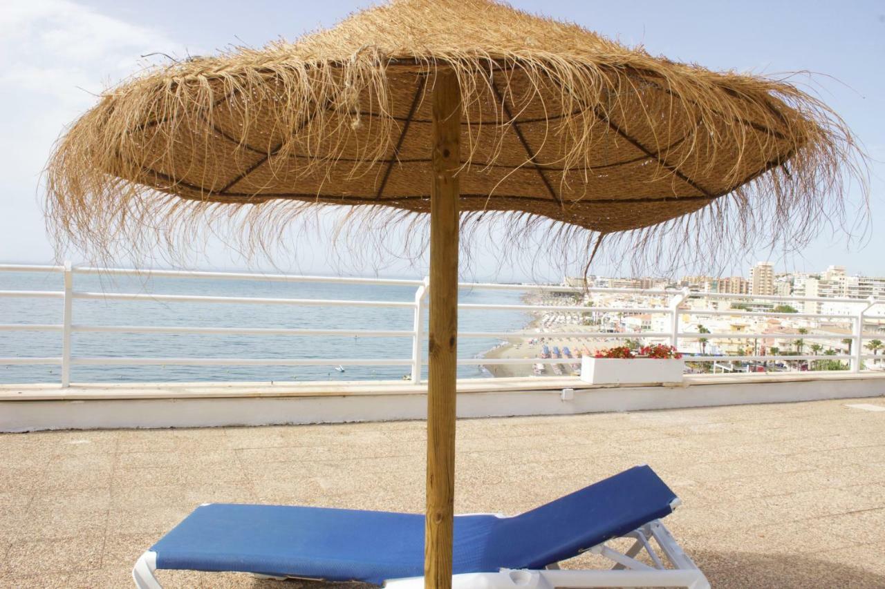 Sea Front Studio With Spacious Balcony Santa Clara Торемолинос Екстериор снимка